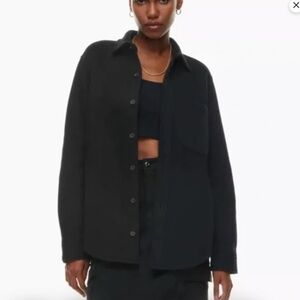 Aritzia TNA polar button up